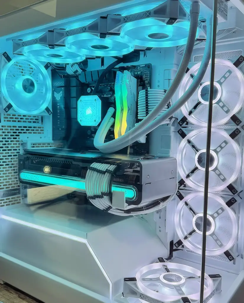 Montaje Gaming PC Phanteks Vallehermoso Chamberí